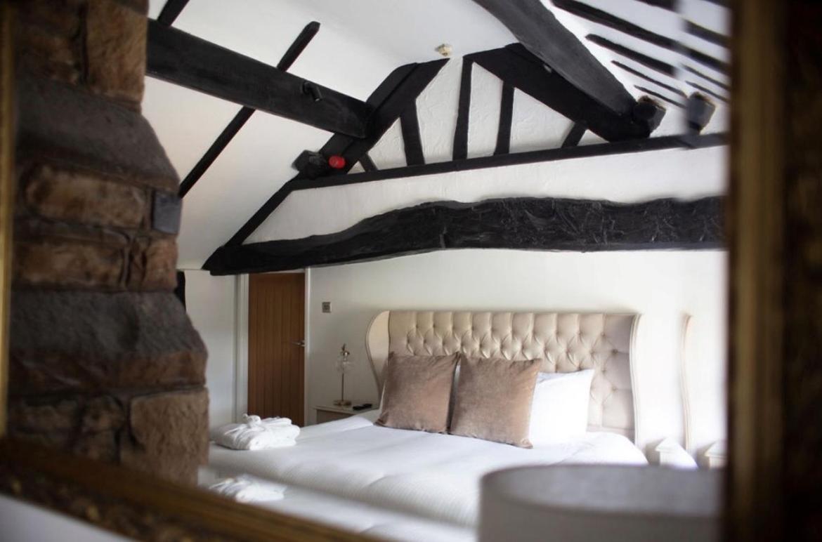 Bert'S Rooms At The Black Horse Inn Brighouse Esterno foto
